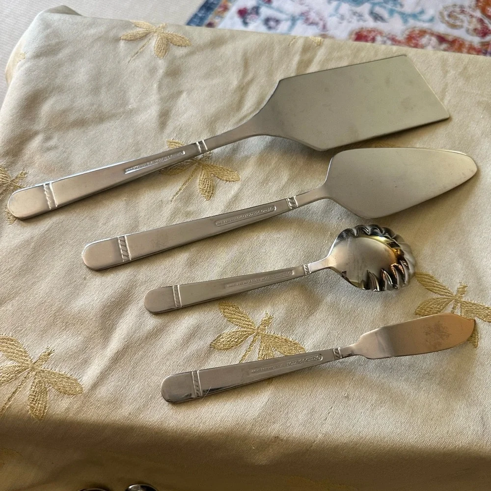 Reed & Barton Set of 4 Brighton Stainless Steel Serving Pieces.